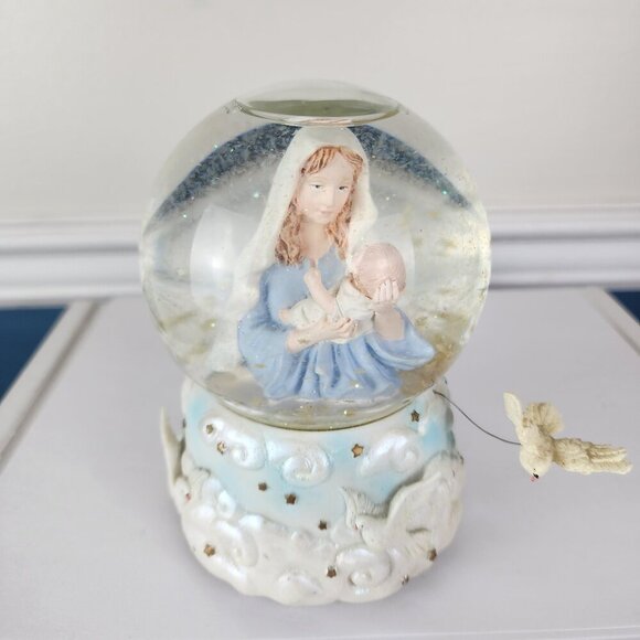 Snow Globe Mother Mary and Child Musical Flying Dove - Picture 6 of 6